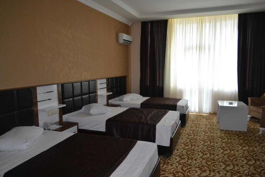 Grand Georgian Palace Batumi Ruang foto