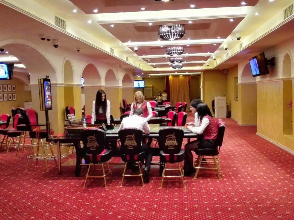 Grand Georgian Palace Batumi Bagian luar foto