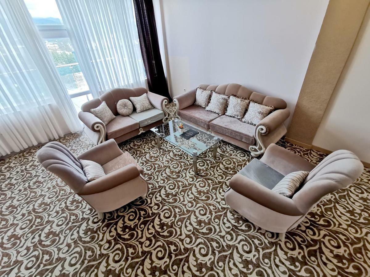Grand Georgian Palace Batumi Bagian luar foto